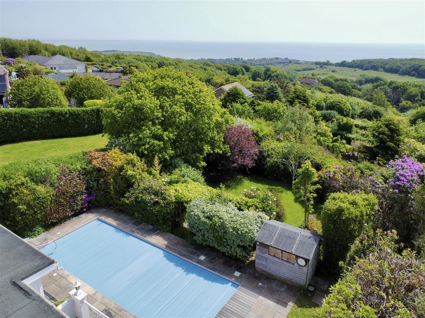 The Close, Fairlight